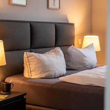 Hirsch Luchs - Zentral - Modern - Gross * Bad Harzburg