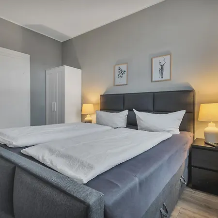 Hirsch Luchs - Zentral - Modern - Gross Bad Harzburg