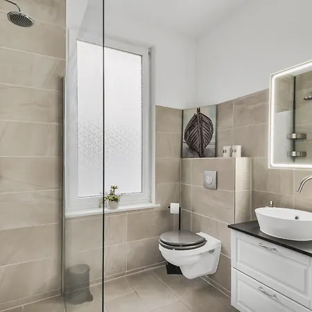 Hirsch Luchs - Zentral - Modern - Gross *