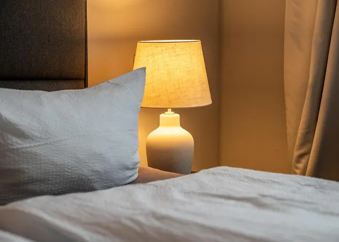 Hirsch Luchs - Zentral - Modern - Gross * Bad Harzburg